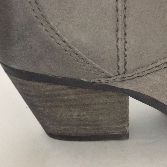 BCBGeneration Suede Western Cowboy Boots in gray - Picture 8 of 8